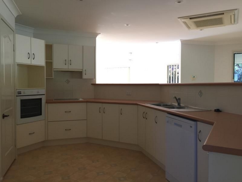 6 Magnolia Court, Frenchville QLD 4701